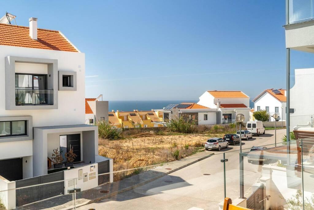 Beach, Ocean View & Bright House Ericeira Exterior photo