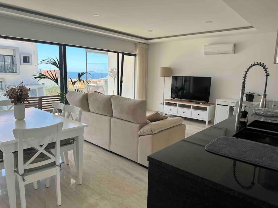 Beach, Ocean View & Bright House Ericeira Exterior photo